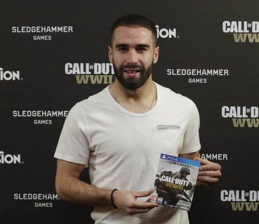 El jugador del Real Madrid Dani Carvajal se enfrentó a la Gran Guerra de 'Call of Duty: WWII' tras el Clásico
