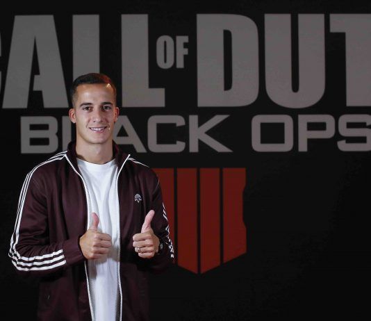 Lucas Vázquez se pasó por la MGW para un Call of Duty: Black Ops 4