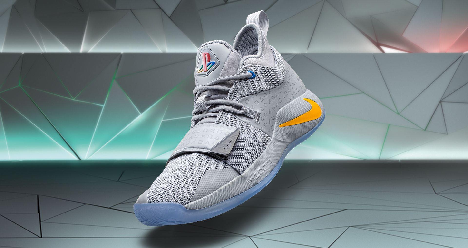 coreano Por favor mira Cósmico Nike lo vuelve a hacer: Así son las zapatillas PG 2.5 inspiradas en  PlayStation