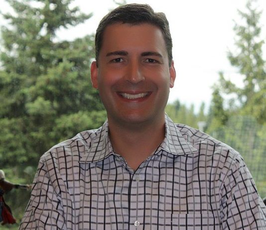 Mike Ybarra, Vice Presidente de Xbox, deja la compañía tras más de 20 años