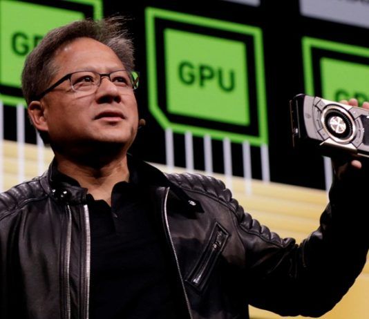 NVIDIA luce su Deep Learning Super Sampling en la gamescom y anuncia DLSS 3.5 NVIDIA_CEO_all