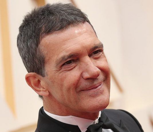 "El Zorro" Antonio Banderas se une al reparto de la película de Uncharted