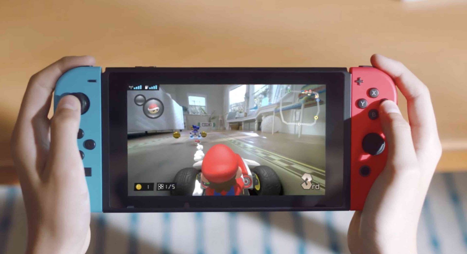 Monta tu propio circuito en el salón: Así es Mario Kart Live Home ...