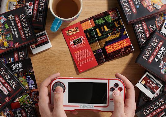 Evercade recibe el cartucho Codemasters Collection con Sensible Soccer, Cannon Fodder y más