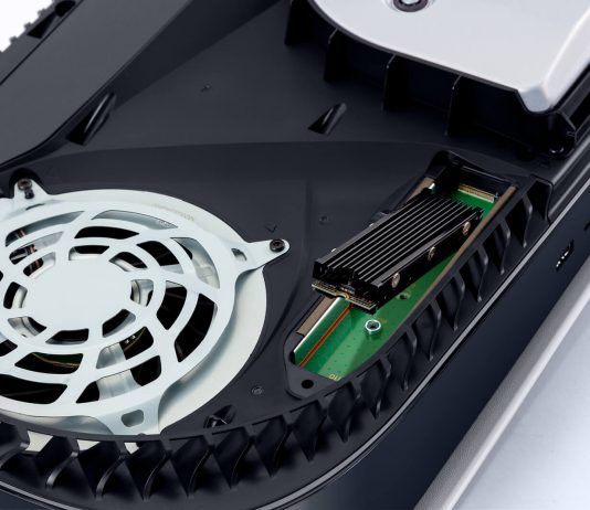 Ya puedes instalar discos M.2 SSD en PS5, y en este vídeo te enseñamos cómo hacerlo