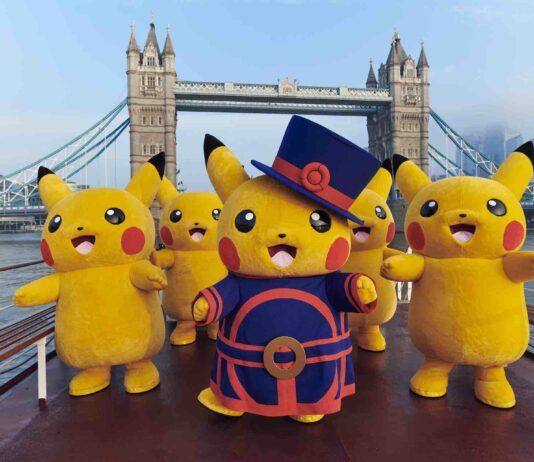 Pikachu aterriza en Londres para anunciar el Campeonato Mundial de Pokémon 2022