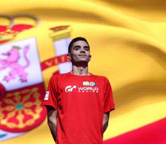 Coque López hace historia y se proclama campeón del mundo de las Gran Turismo World Series