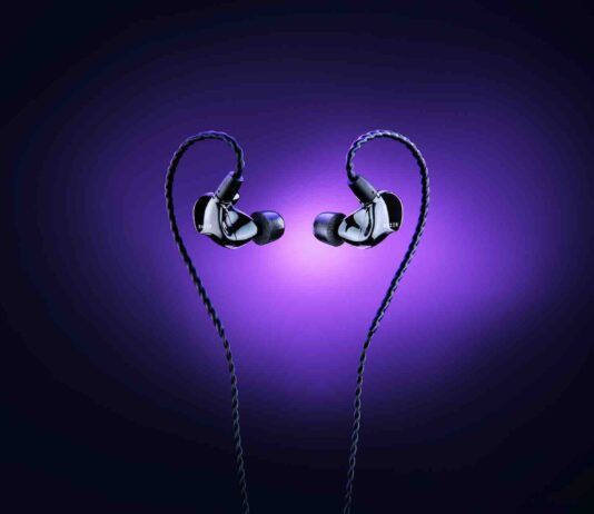 Anunciados los auriculares in-ear Razer Moray con certificación THX