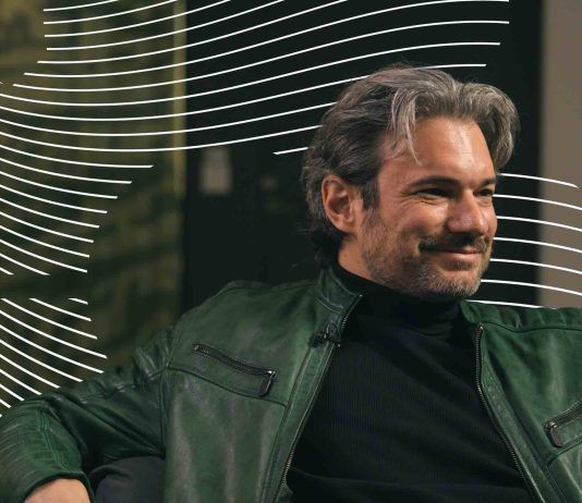 Harry Krueger, director de Returnal, abandona Housemarque tras 14 años