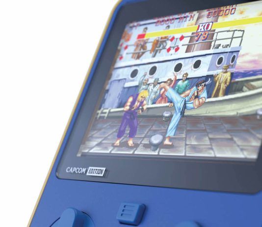 Blaze lanza hoy los arcades de bolsillo Taito Super Pocket y Capcom Super Pocket