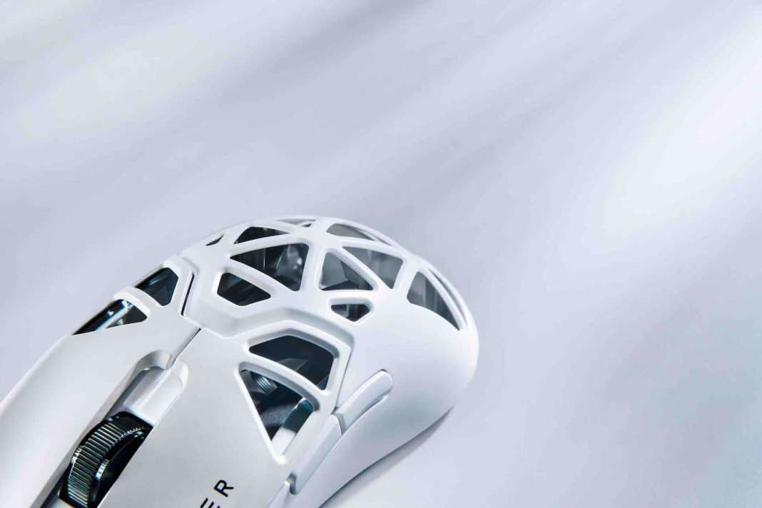 Viper Mini Signature Edition_White-197_R1