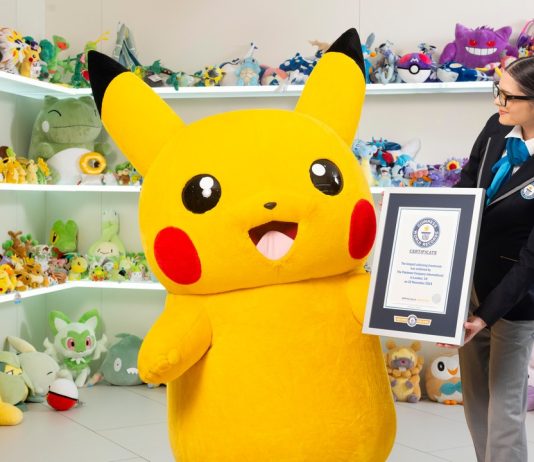 Más de 20.000 cartas le dan a Pokémon un Récord Guinness Pokémon TCG Record mundial