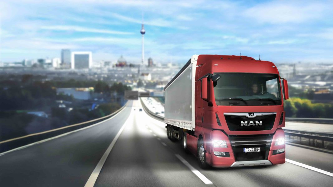 ON THE ROAD – The Truck Simulator art